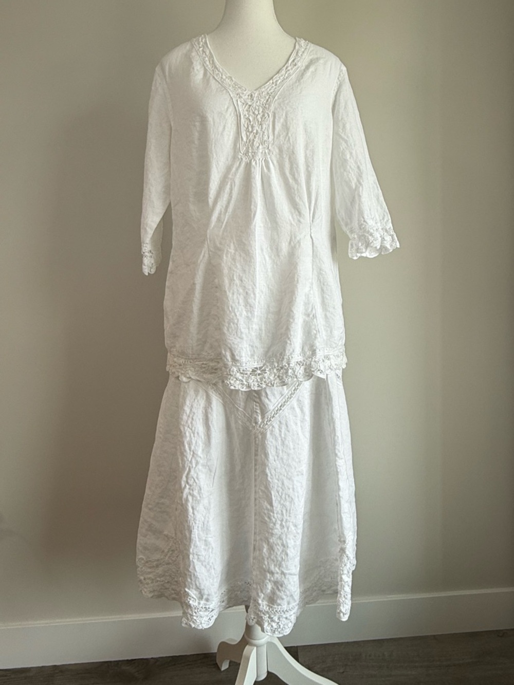 Liz Claiborne White Linen 2-Piece Set Size L / 14 - Picture 2 of 5